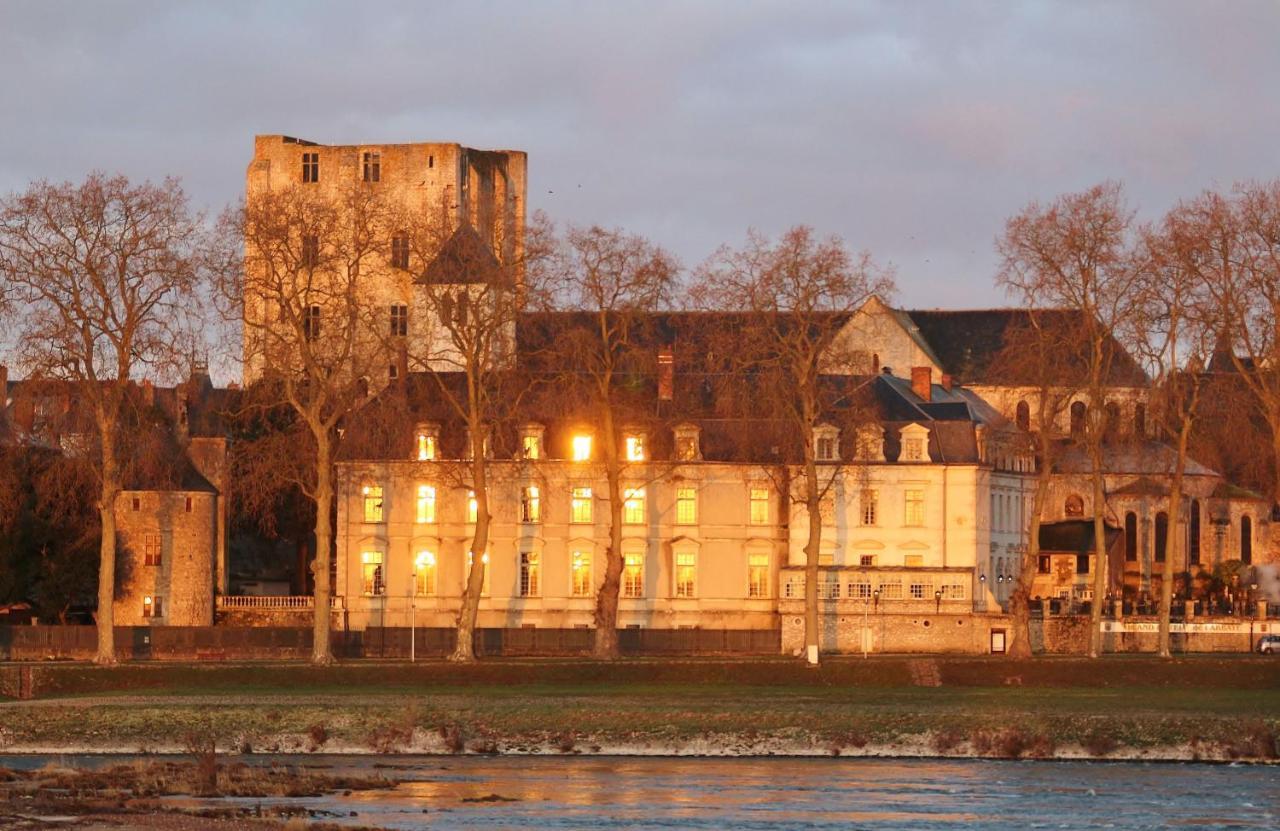 Grand Hotel De L'Abbaye Beaugency Exterior foto