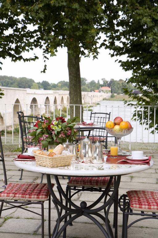 Grand Hotel De L'Abbaye Beaugency Exterior foto